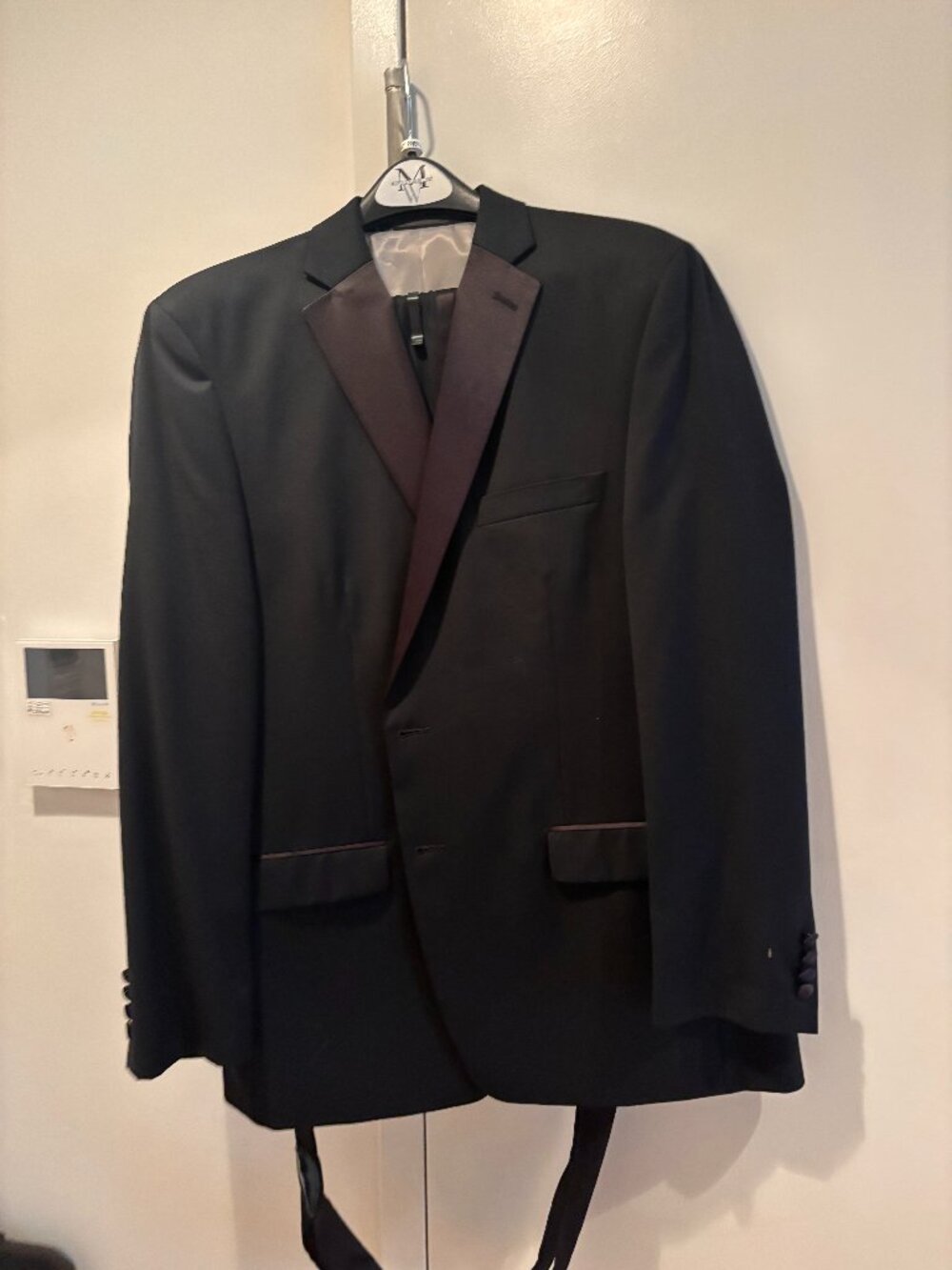 Calvin Klein Men's Black Tuxedo Jacket Size 44R